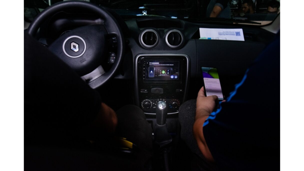 Mejorar la Seguridad al Conducir con Tecnología - Pantallas Multimedia CARXTREME